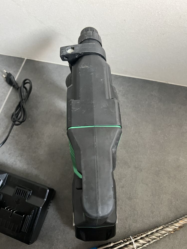 Безщітковий Акум. Перфоратор Hikoki DH 18 DBL