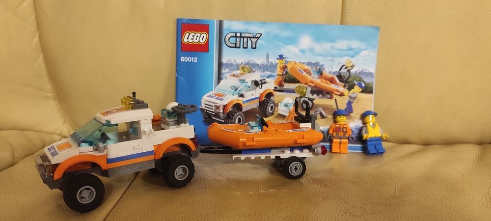 LEGO City 60012 Wóz terenowy i łódź nurków