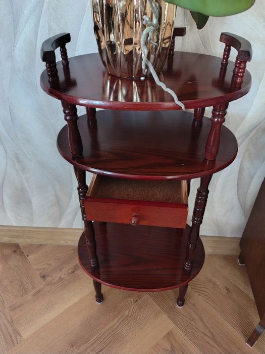 Elegancki stolik konsola