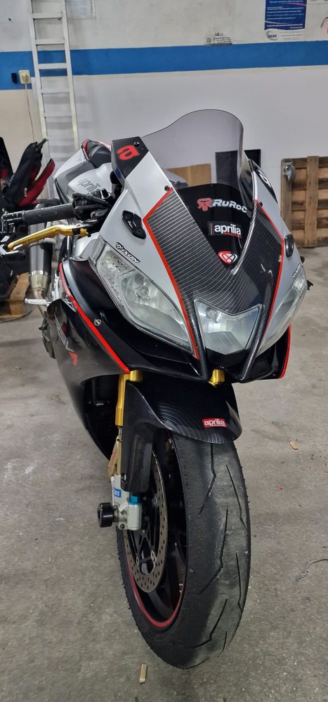 APRILIA Rsv4 factory
