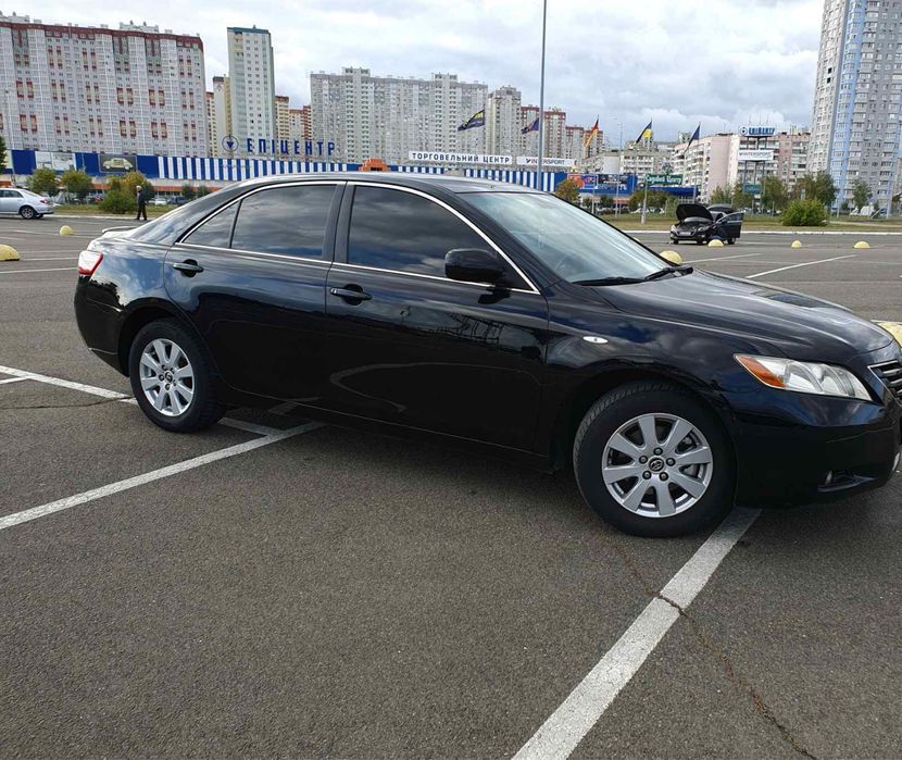 Продам TOYOTA CAMRY 2.4 Газ/бензин в отличном состоянии