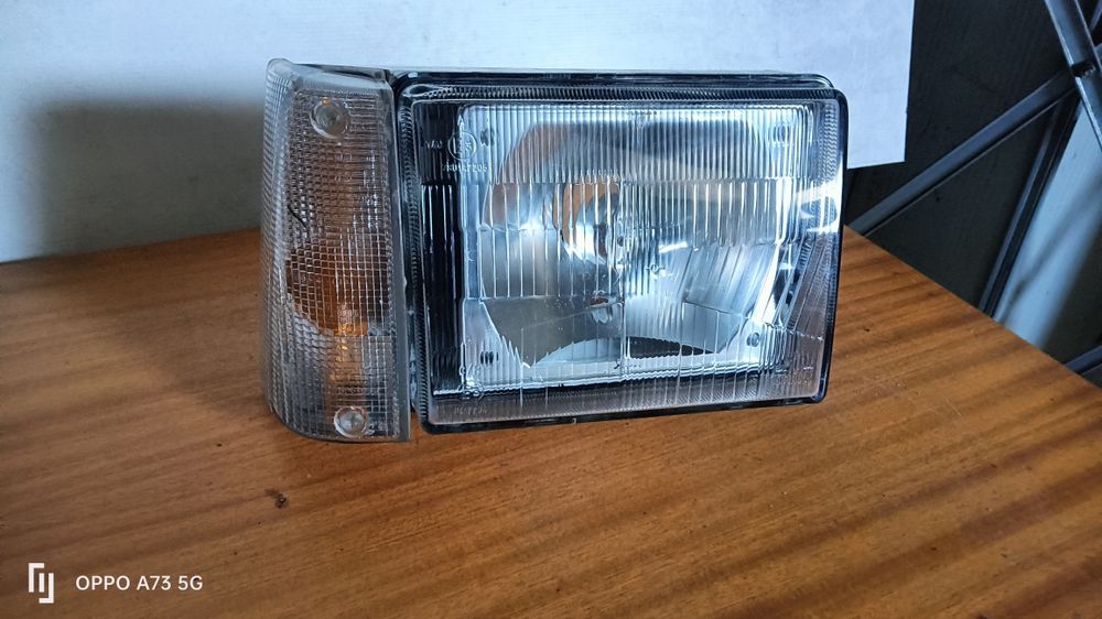 Farol Fiat panda ótica direita com pisca 1992