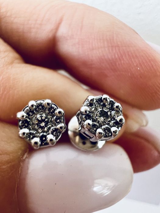 Золотые серьги пусеты с бриллиантами 2,63/0,22 белое золото 585 проба