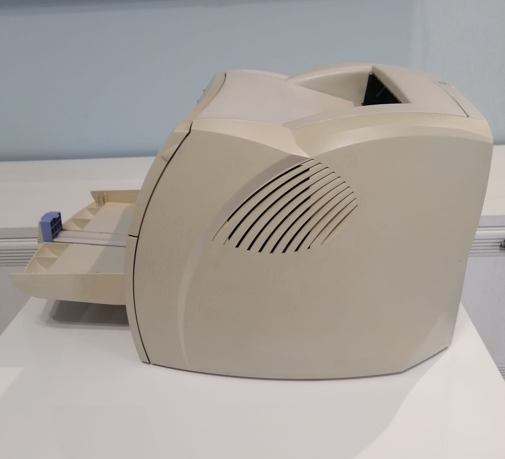 Принтер HP LaserJet 1000
