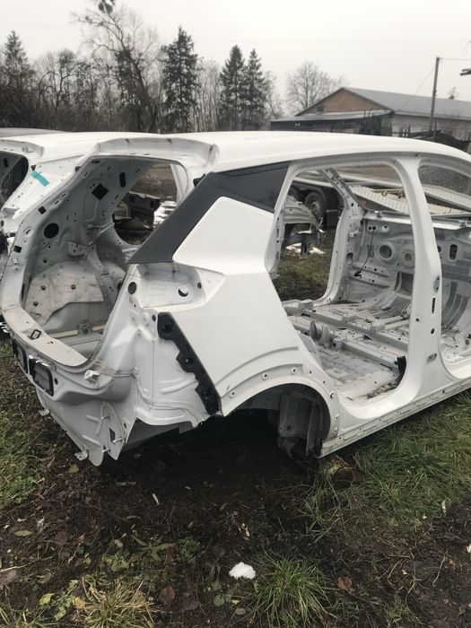 Четвертина Chevrolet bolt EUV