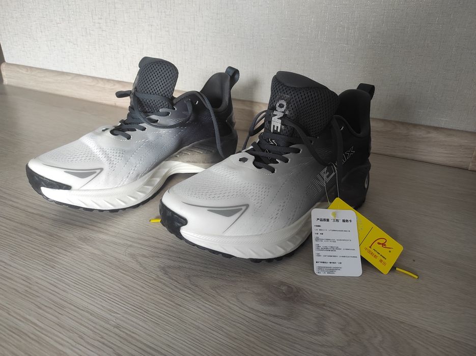 Кросівки Onemix 44 розмір