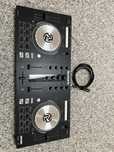 Controlador DJ Numark serato