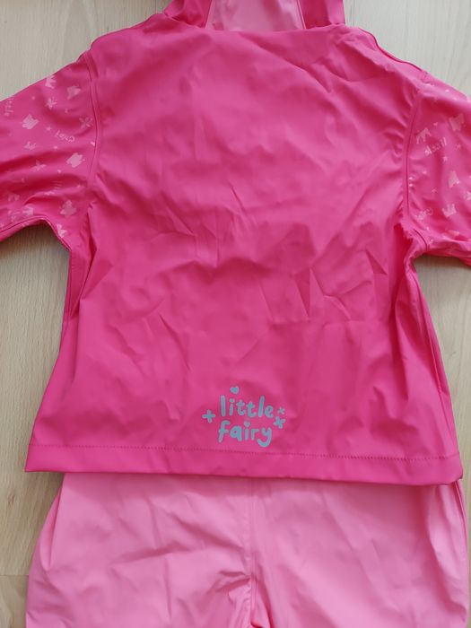 Kombinezon przeciwdeszczowy Lupilu roz. 86-92 na 18-24 m. wodoodporny