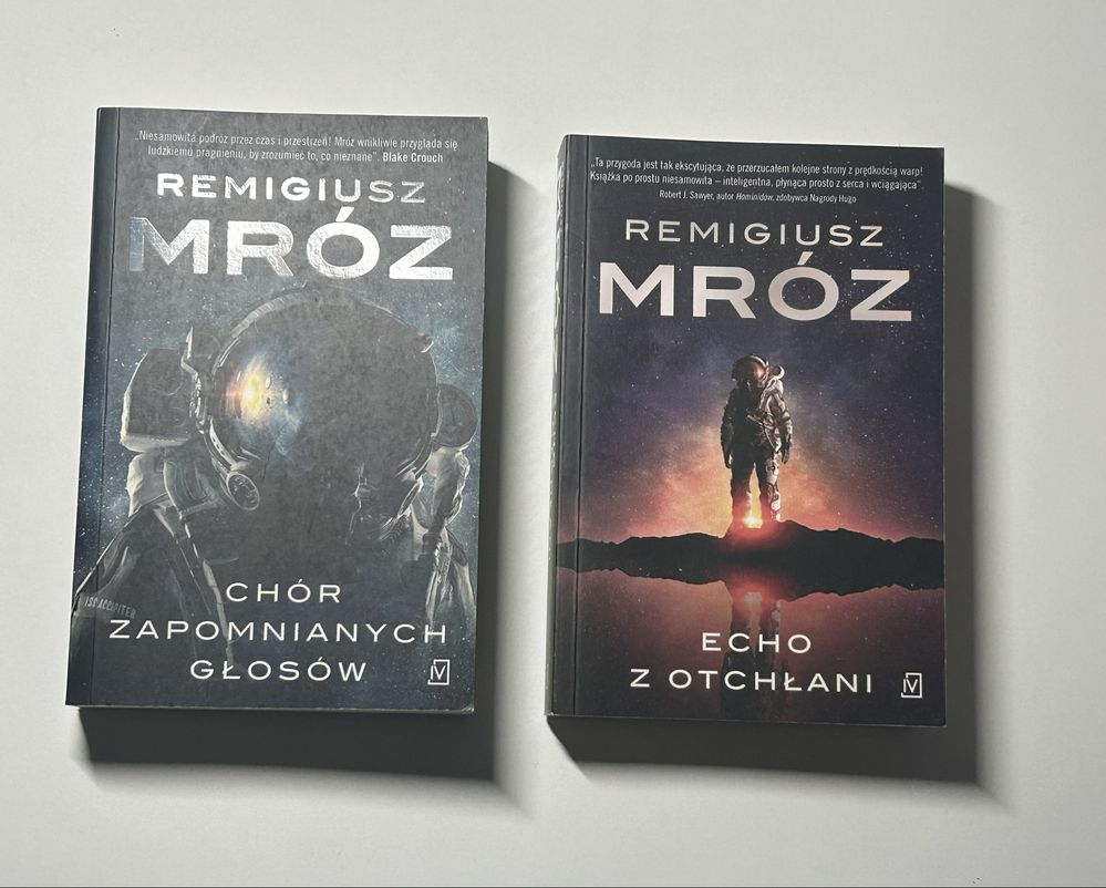 Remigiusz Mróz „Chór zapomnianych głosów” i „Echo z otchłani”