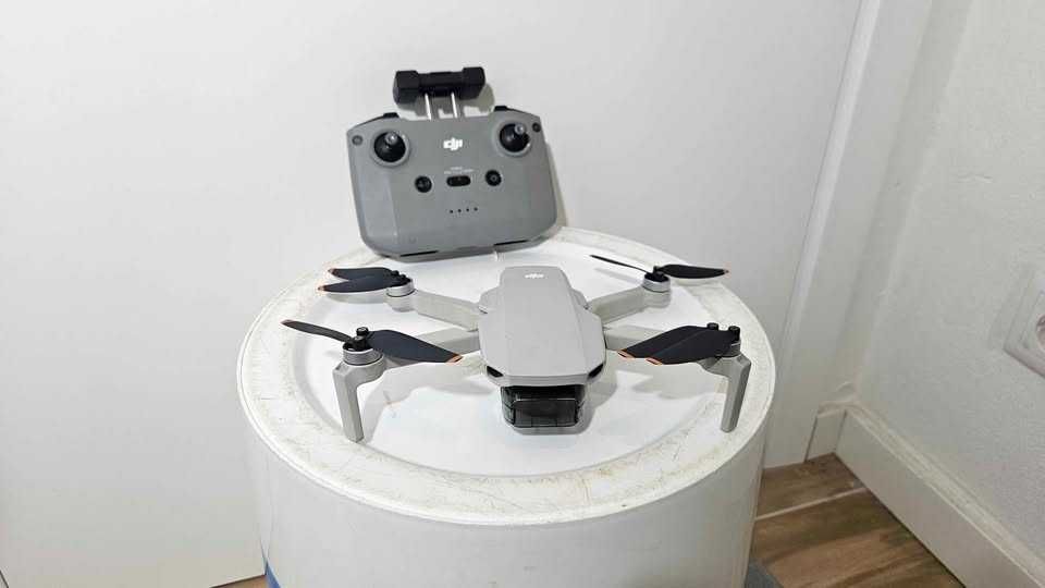 DJI Mini 2SE 2.7K Drone