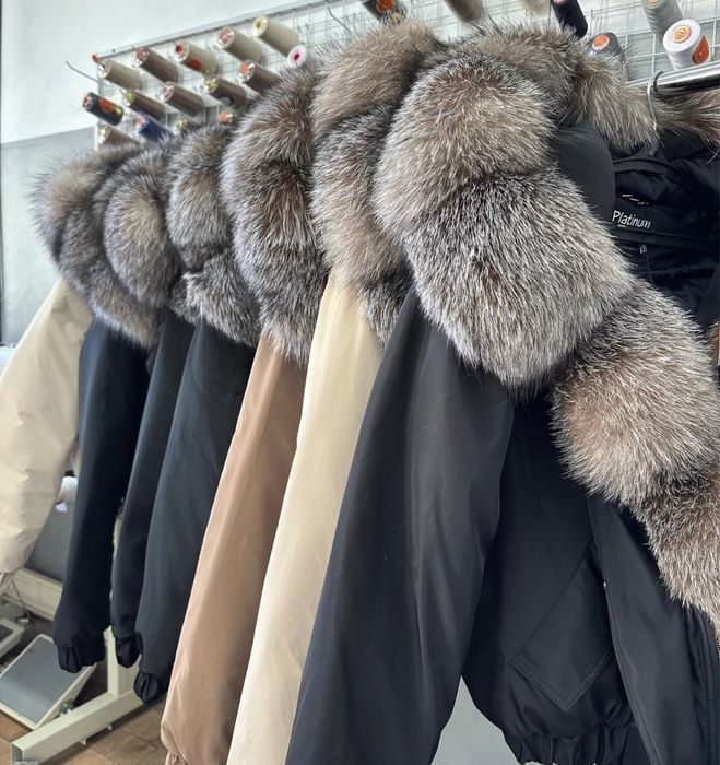 Бомбер зимовий , куртка з хутром чорнобурки , Блюфростом