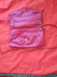 Skorzana różowa torebka firmy Venazia