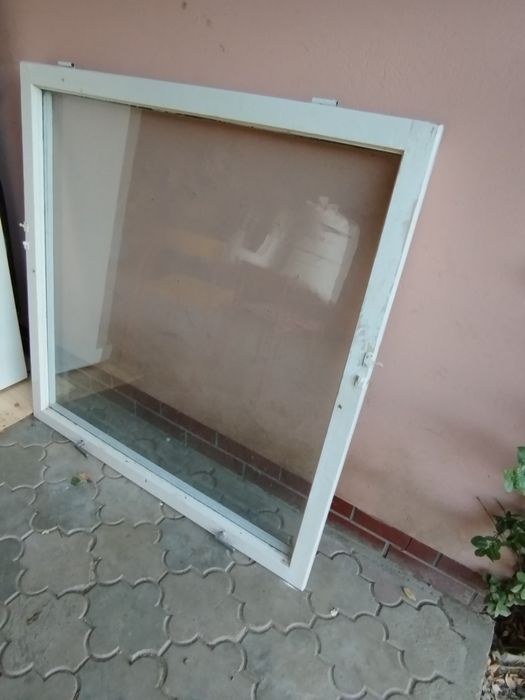Okno drewniane 120x120