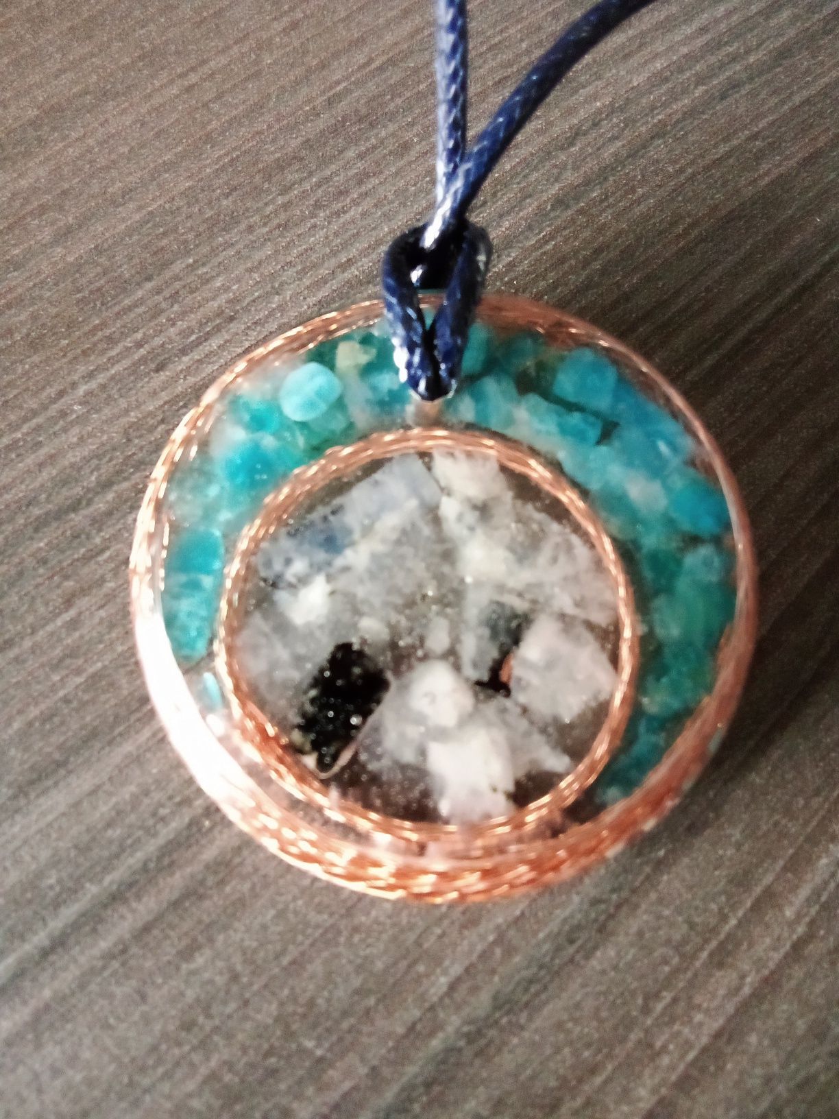 Wisior, orgonit, amulet