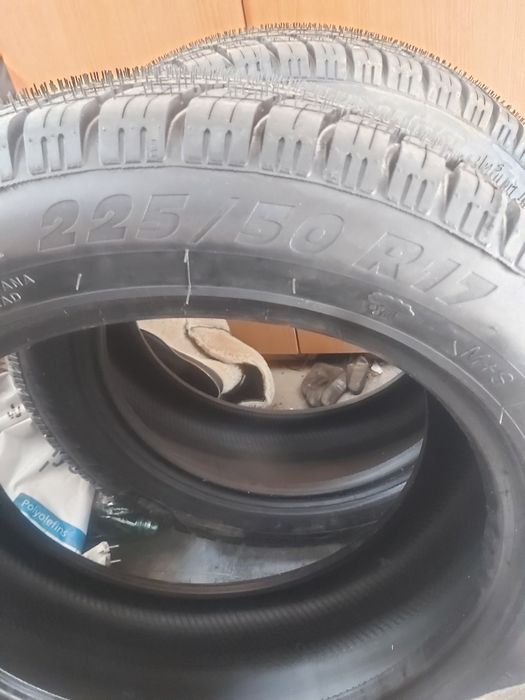 Opony wielosezonowe 225/50 R17 Biznikowane Nowe..2 sztuki..i