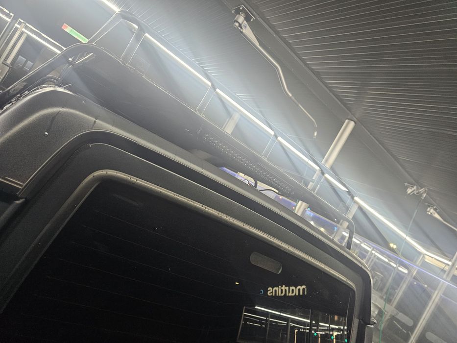 Land Rover Discovery td5( com grade tejadilho e farois)