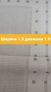 Продам килимок на проризиновій основі.