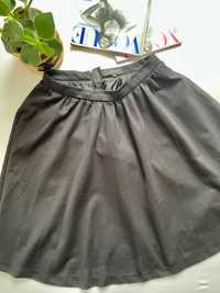 czarna elegancka spódnica rozm. 40 (L) Reserved krótka, klasyczna