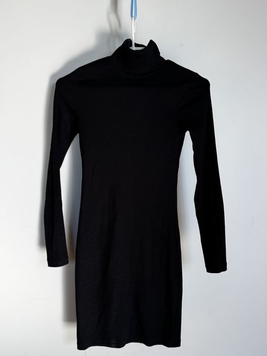 Чорна трикотажна сукня-гольф Sinsay — XS