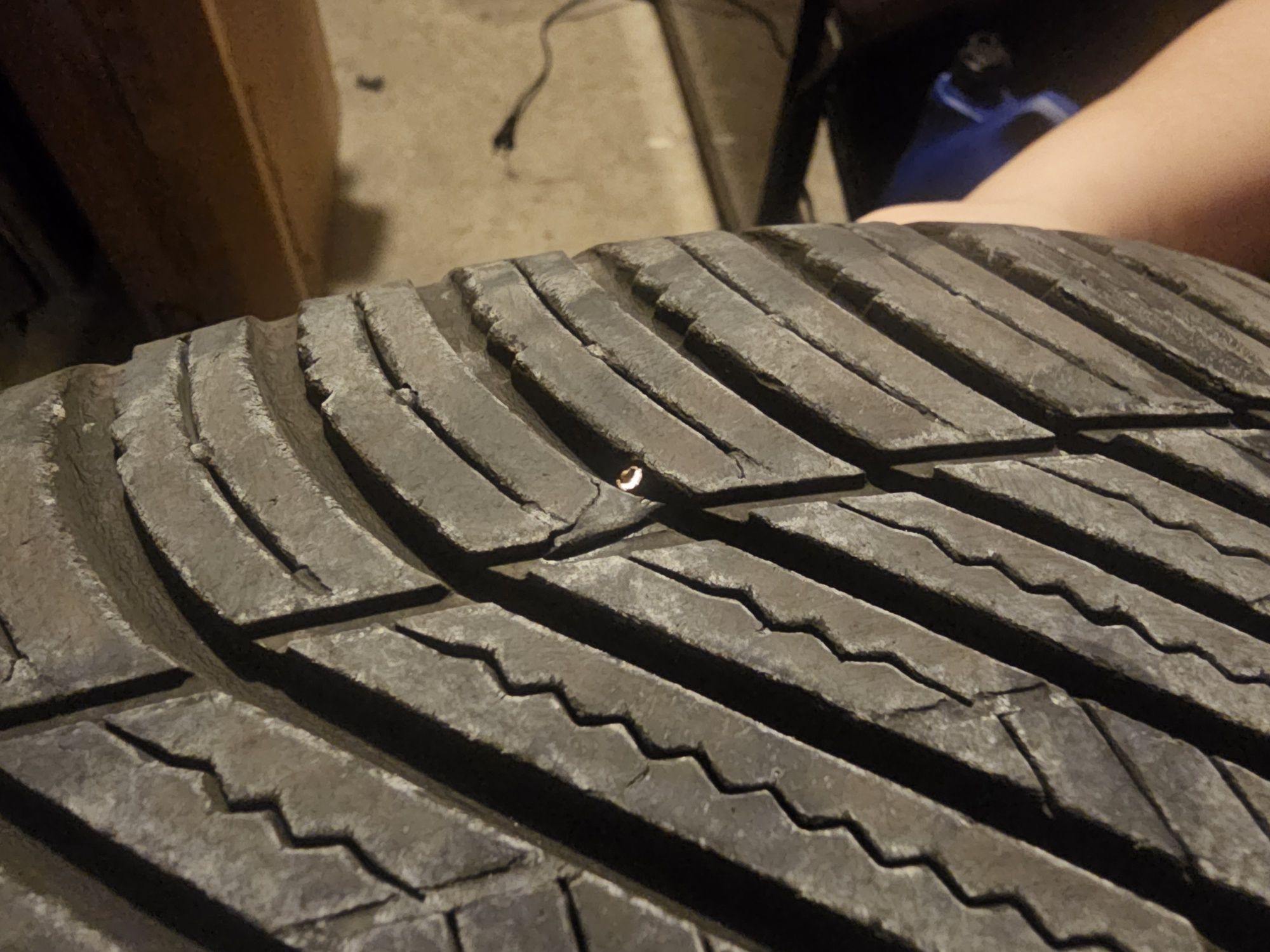 Opony wielosezonowe Hankook Kinergy 4s2 All Season 225/50/17 20 rok