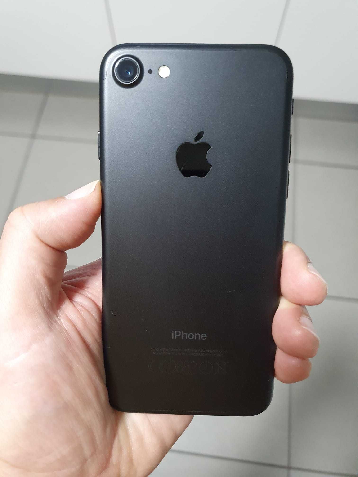 Iphone 7 128GB preto mate - estado impecável