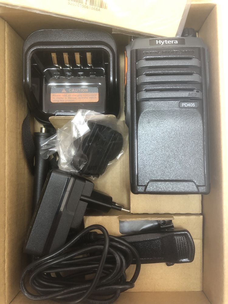 Професійна портативна рація Hytera PD-405 VHF