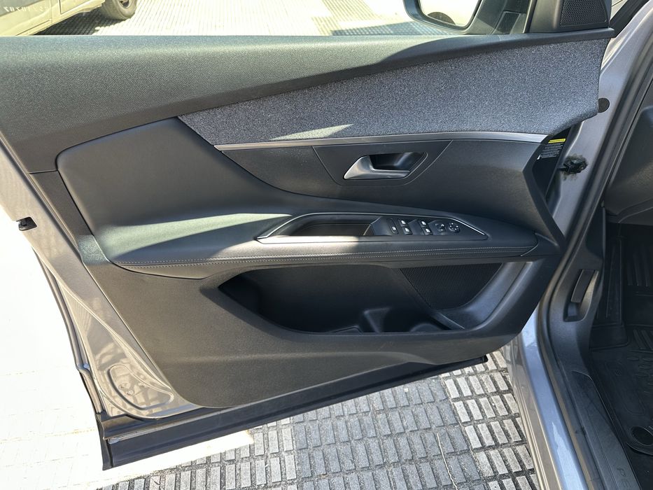 Peugeot 3008 1.5hdi Allure EAT8_Troca