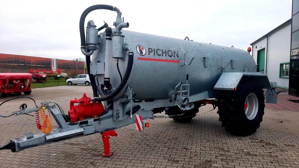 Pichon 117 tys netto Pichon TCI 10 400 beczkowóz, wóz asenizacyjny