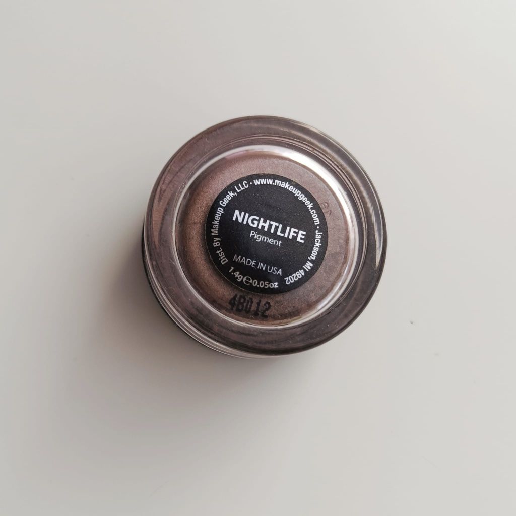 Makeup Geek pigment do makijażu oczu z USA brąz nude złoto