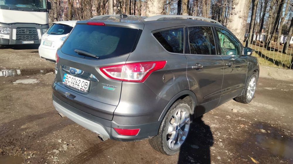 Продається авто Ford Escape 2014p.2.0.Titanium