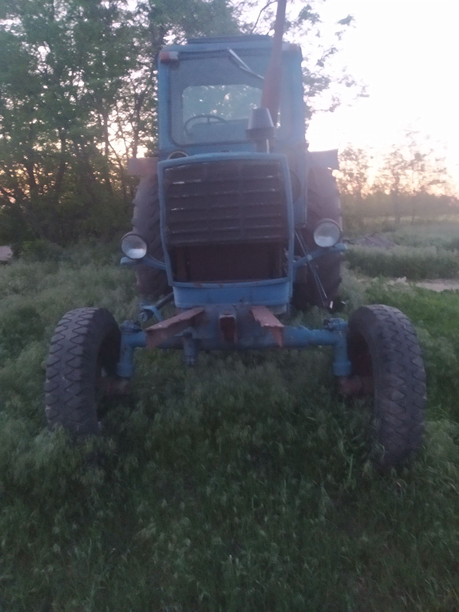 Продам трактор ЮМЗ під відновлення