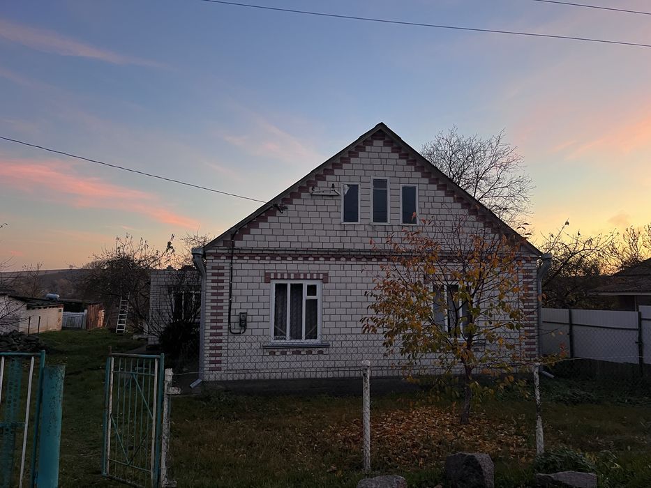 Продам будинок в селі Северинівка поблизу Тростянця Вінницька обл