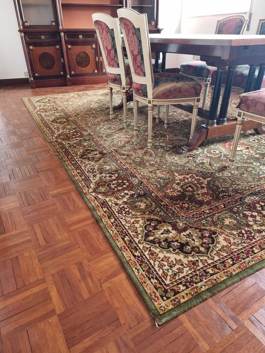 Tapete clássico 250x340 cm — excelente estado