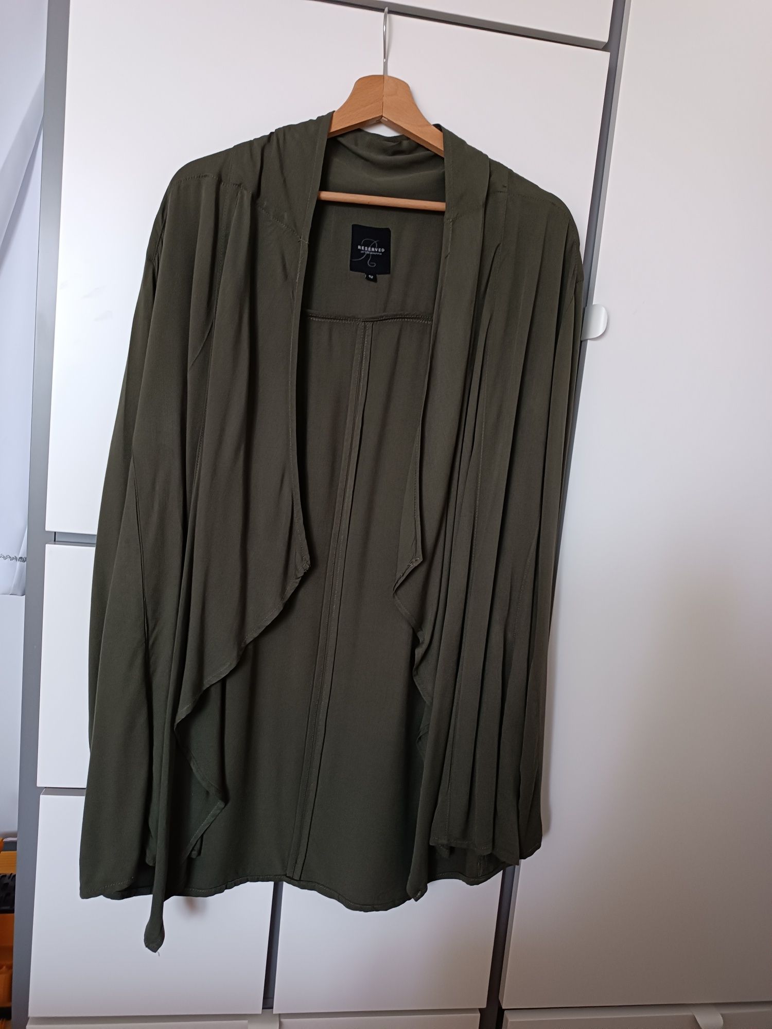 Narzutka Reserved 42 khaki