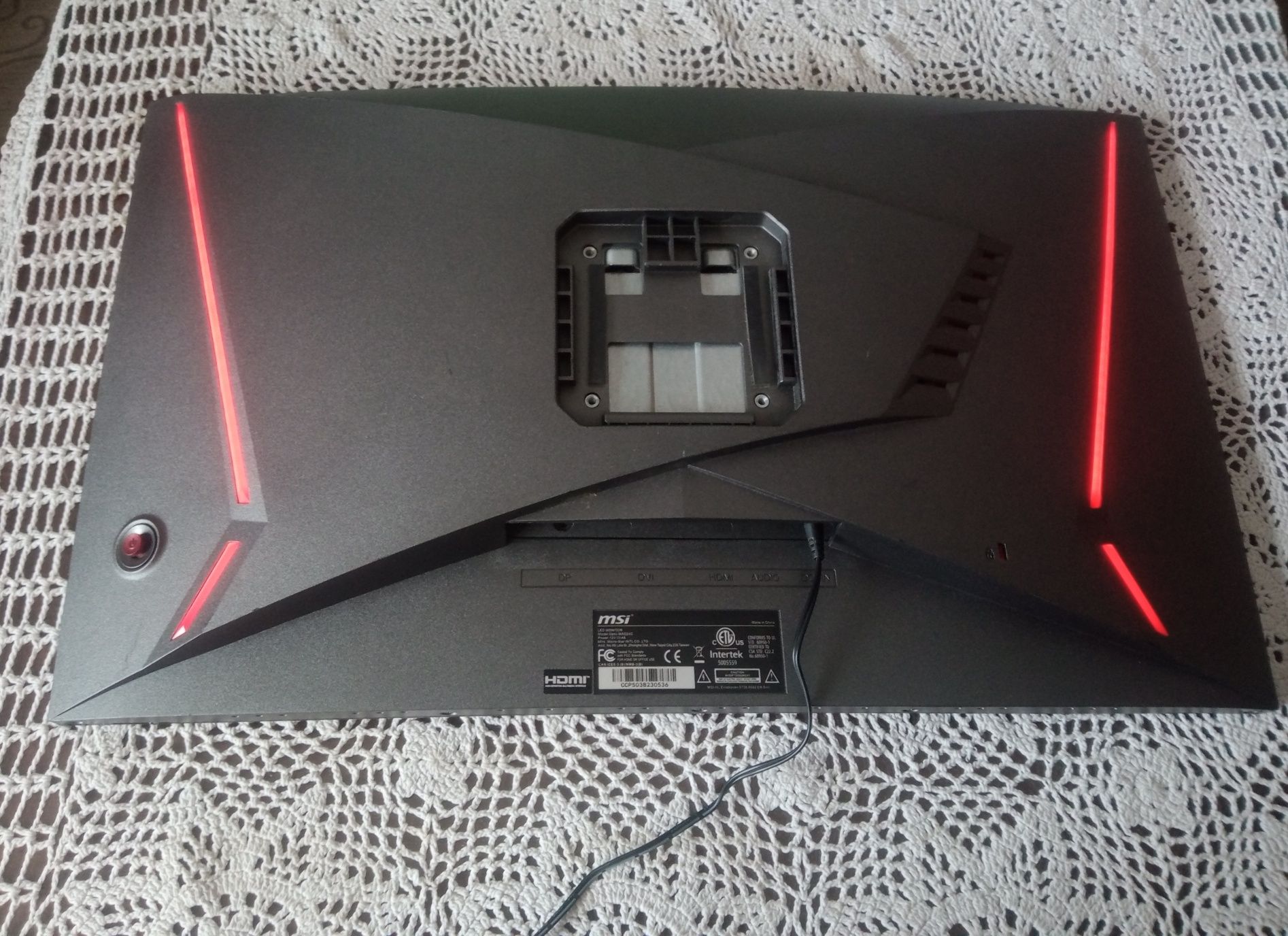 Monitor gamingowy Optix MAG24C zakrzywiony ekran