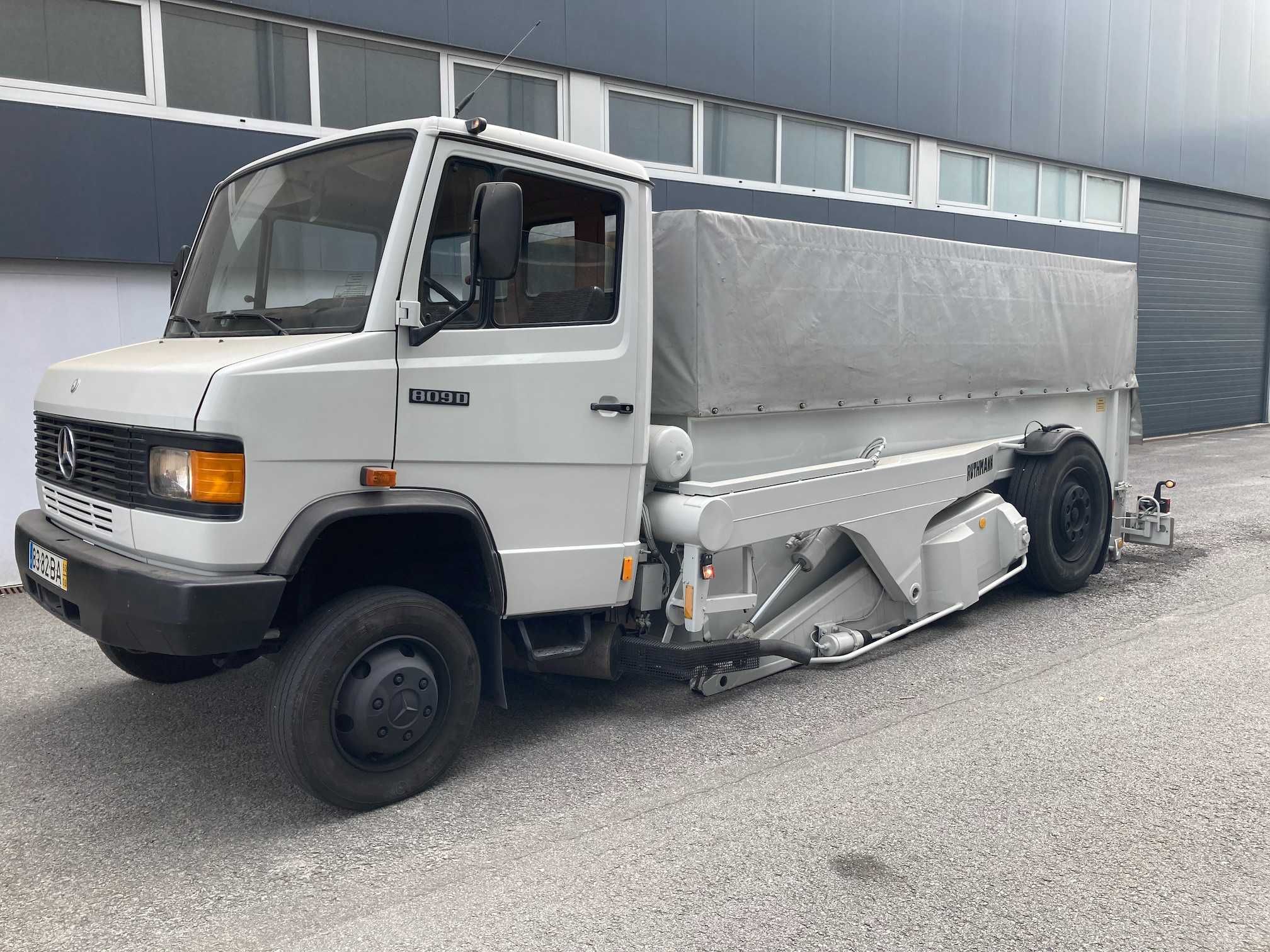 Mercedes-Benz 809d Ruthmann Cargoloader