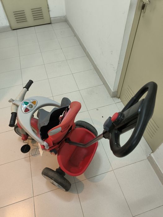 Vendo triciclo da Feber