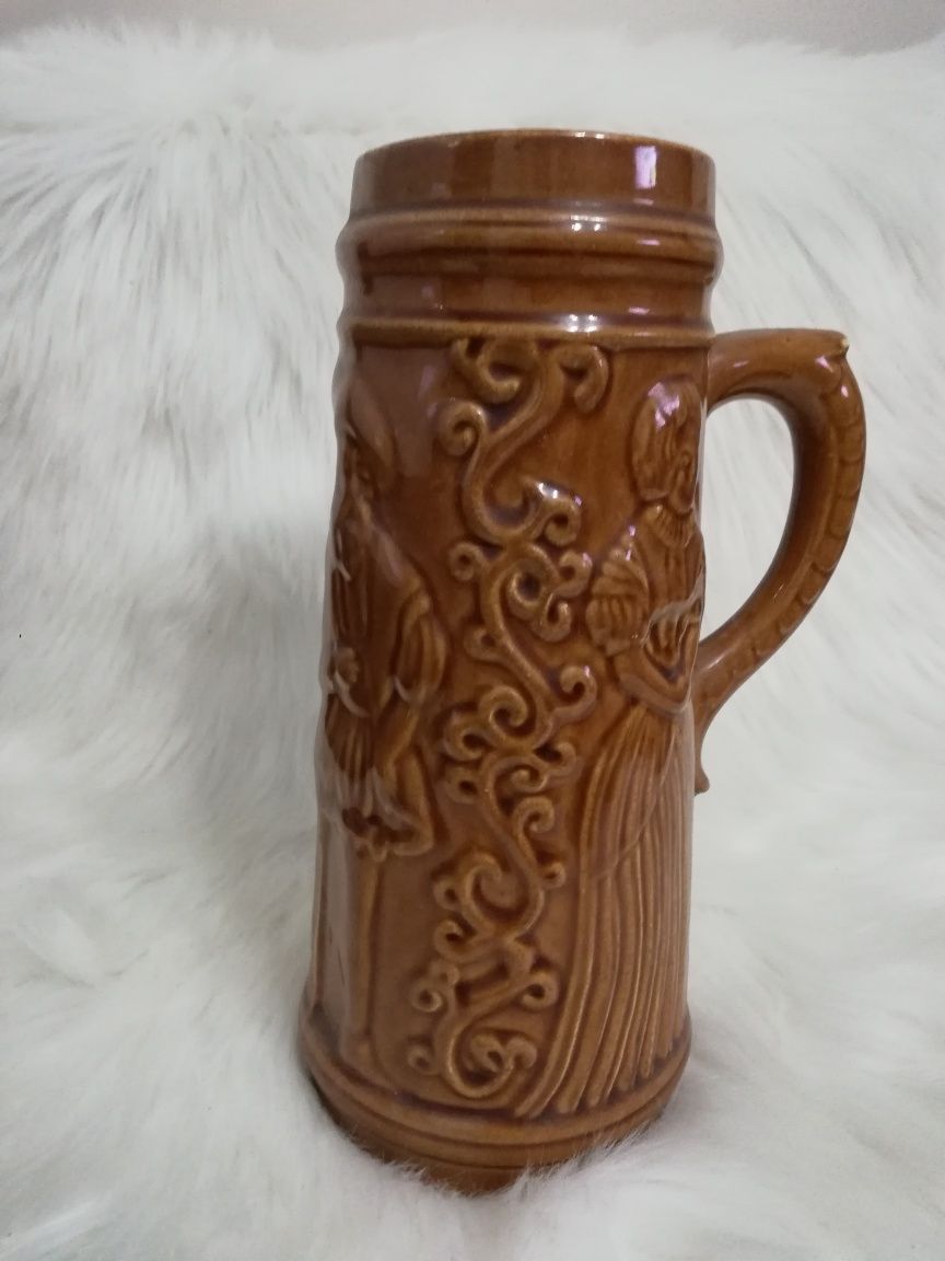 Dwa kufle ceramiczne pamiątka PRL.