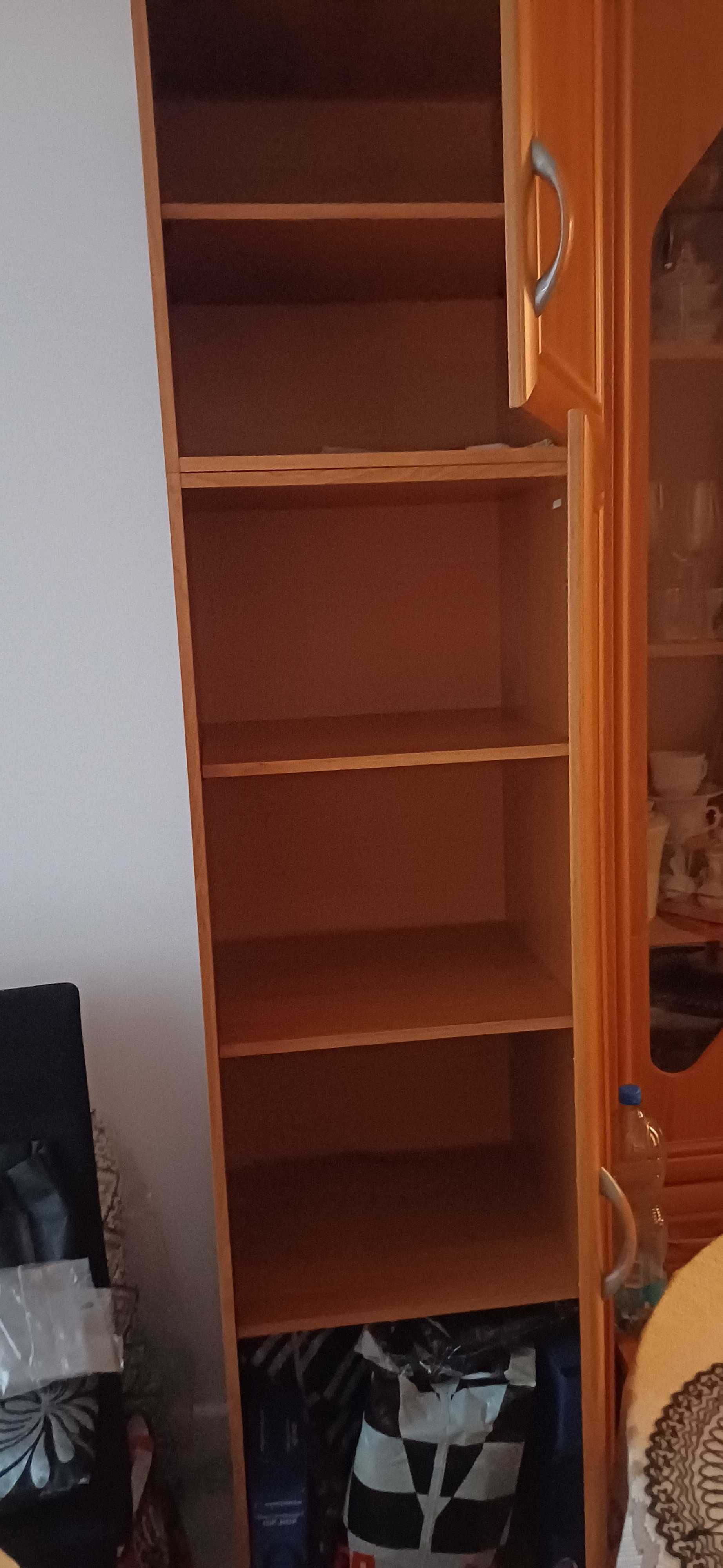 Oddam regal w późniejszym terminie reszte mebli do kpl.