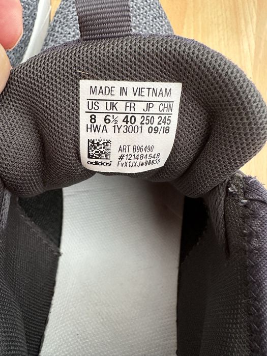 Adidas, buty sportowe 39