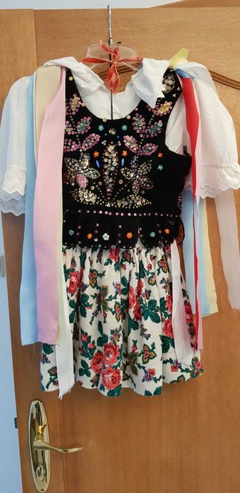 Krakowski stary strój dziewczęcy pamiątka 80~90lat