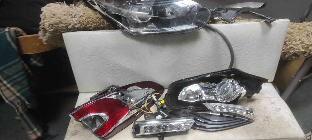 Рено Меган фары под реставрацию зеркальный элемент линзы  корректоры..