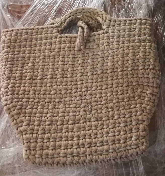 Vendo peças de artesanato