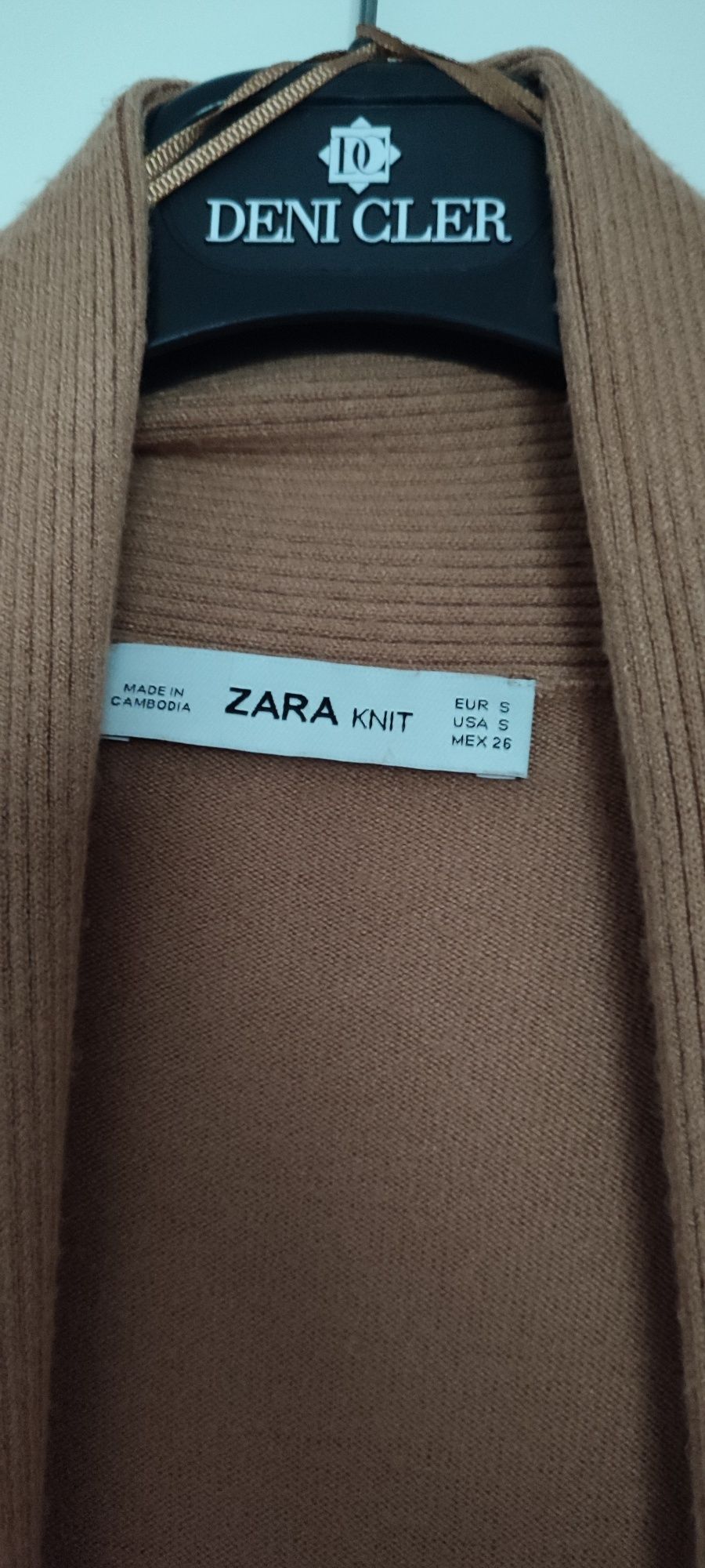 Kardigan Zara Knit S camelowy, niezapinany luźny, fala