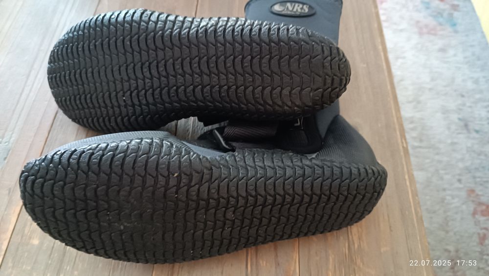 Sprzedam buty neoprenowe