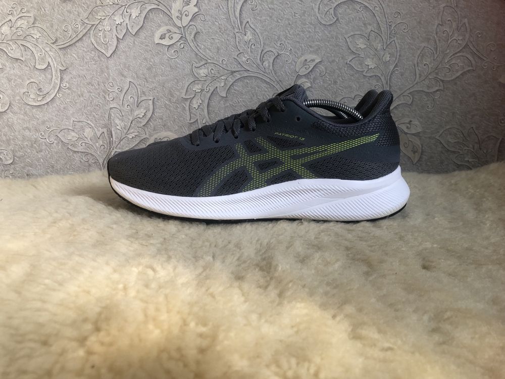 Оригінал! Кросівки Asics Gel для бігу, волейболу. 43 42,5 42 27,5 27