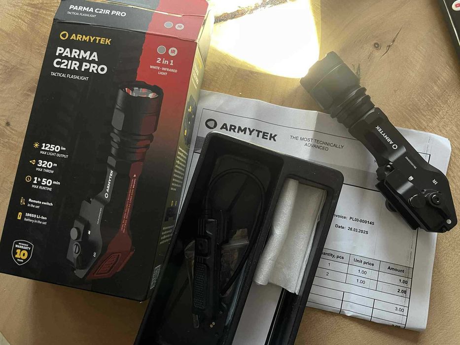 Latarka taktyczna Armytek Parma C2IR Pro NOWA *gwarancja*