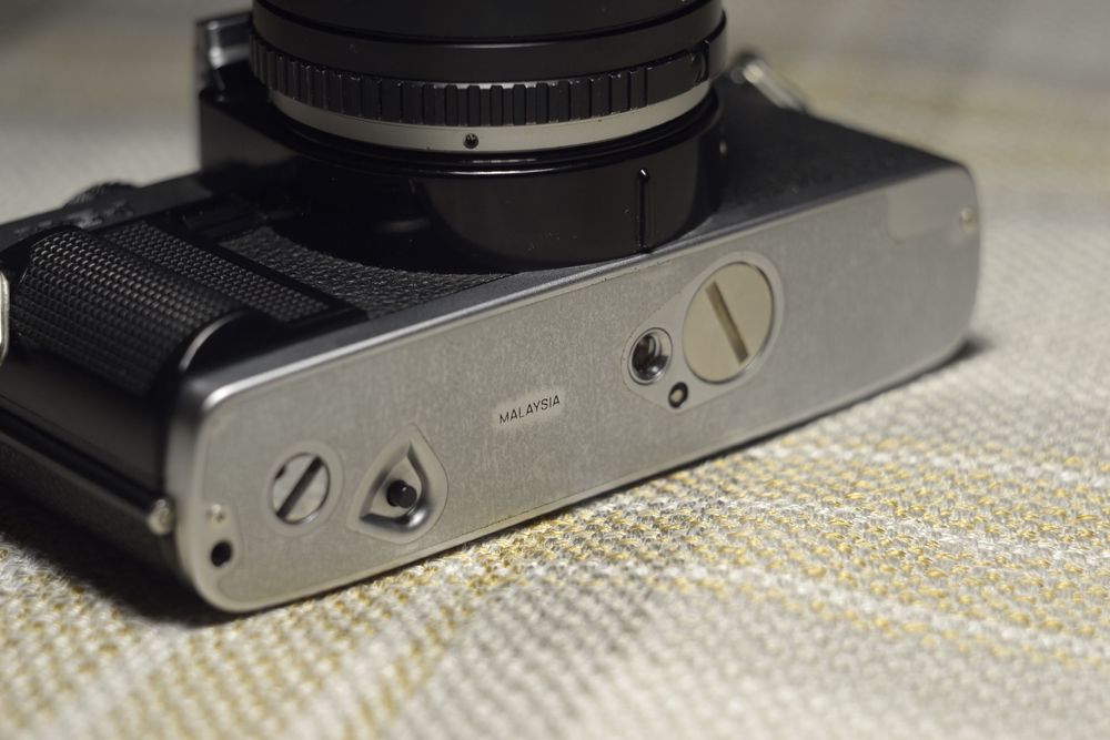 Minolta XG-1 плівковий фотоапарат з об’єктивом