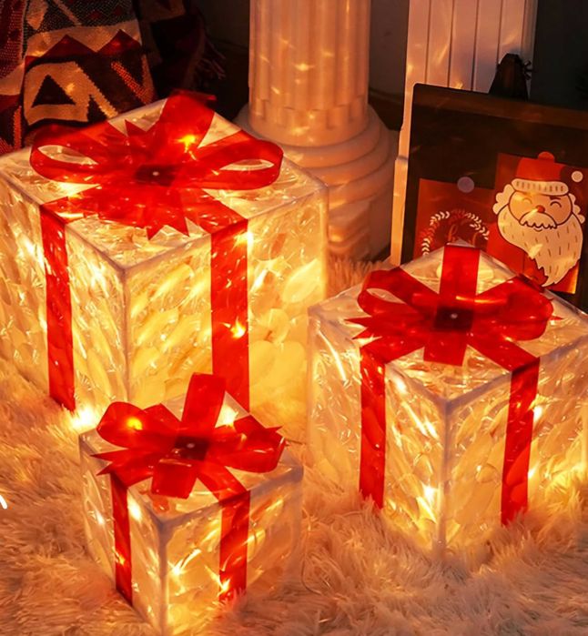 Świąteczne pudełka LED pod choinke -
zestaw 3 dekoracyjnych prezentów