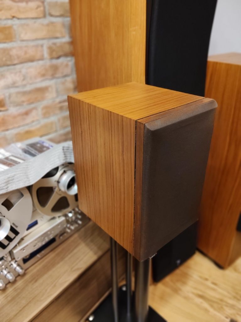 Monitory podstawkowe Bowers & Wilkins DM12 wysoki model high-end